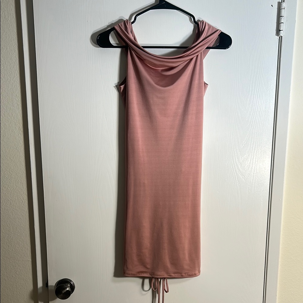 Off The Shoulder Ruched Mini Dress In Rose Size Large - Picture 3 of 3